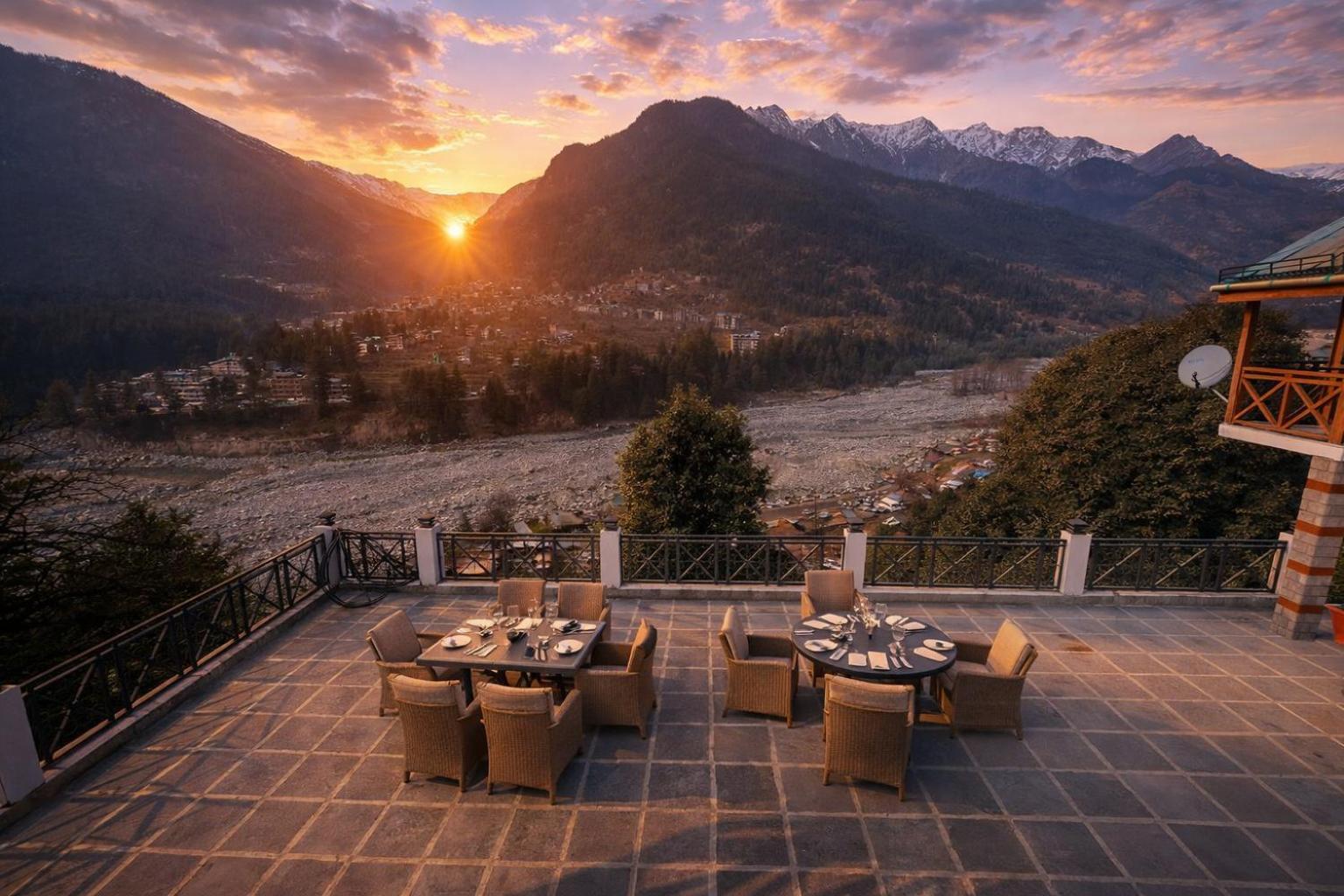 Hotel Hollywood Vibes #Riverview #Premium Rooms #Prime Location #Most Awarded #Parking #Top Rated #Open Terrace #Lawn #Best Selling Hotel In Manali — Photos 2